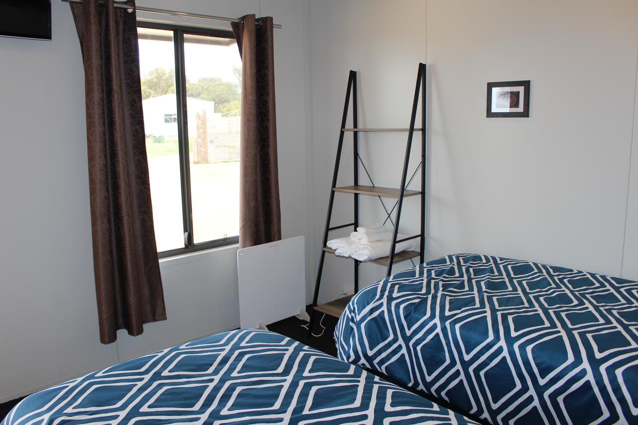 Under The Mount Motel Melrose ภายนอก รูปภาพ